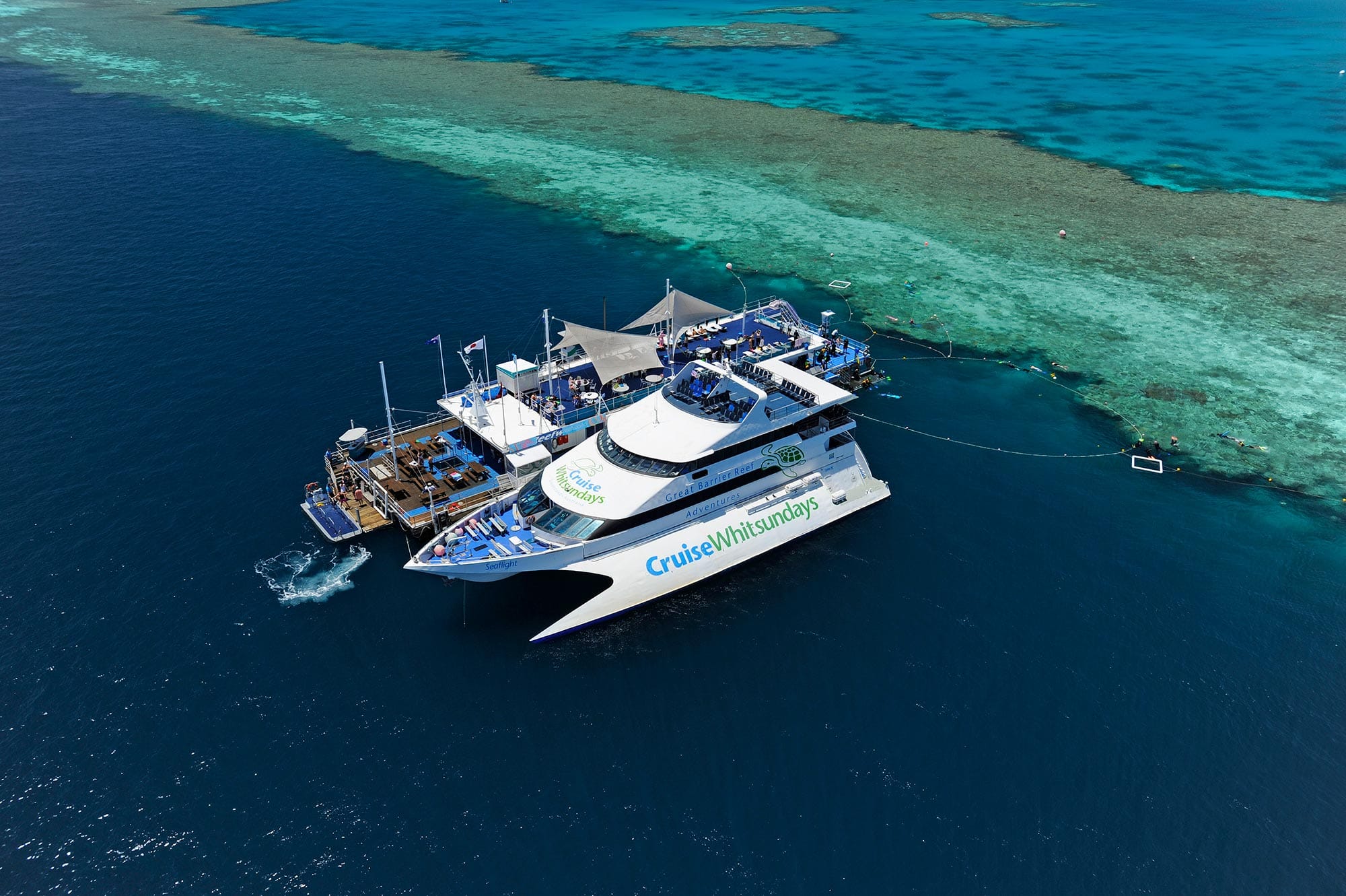 cruise whitsundays great barrier reef